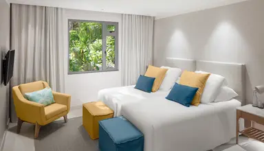 Paradis Beachcomber Golf Resort & Spa