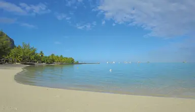 Paradis Beachcomber Golf Resort & Spa