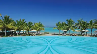 Paradis Beachcomber Golf Resort & Spa