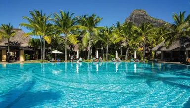 Paradis Beachcomber Golf Resort & Spa