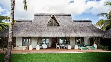 Paradis Beachcomber Golf Resort & Spa
