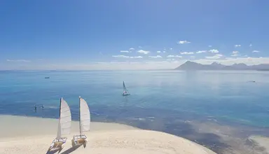 Paradis Beachcomber Golf Resort & Spa