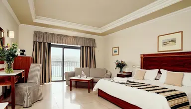 Paradise Bay Resort