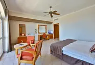 Paradise Bay Resort