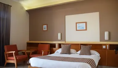 Paradise Bay Resort