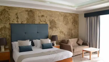 Paradise Bay Resort