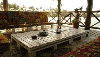 Paradise Beach Resort (Uroa)