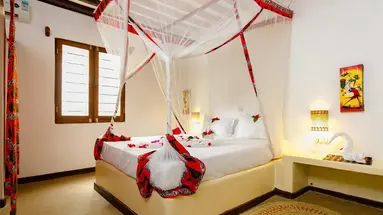 Paradise Beach Resort (Uroa)