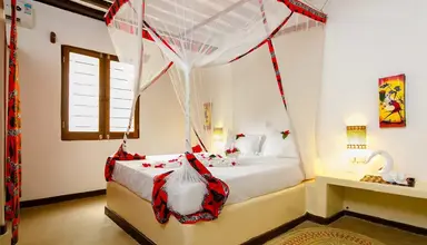 Paradise Beach Resort (Uroa)