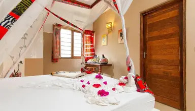 Paradise Beach Resort (Uroa)