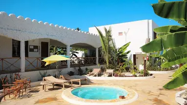 Paradise Beach Resort (Uroa)