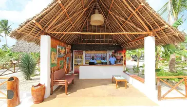 Paradise Beach Resort (Uroa)