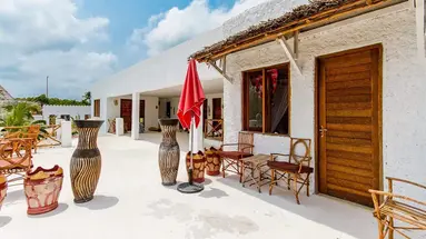 Paradise Beach Resort (Uroa)