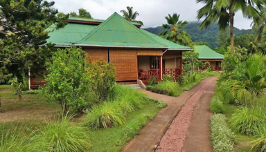 Paradise Flycatcher Lodge