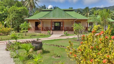 Paradise Flycatcher Lodge