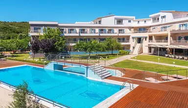 Paradise Resort (Finikounda )