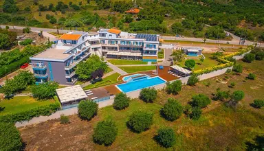 Paradise Resort (Finikounda )
