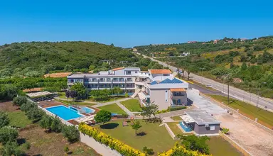 Paradise Resort (Finikounda )