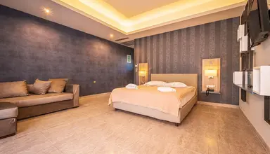 Paradise Resort (Finikounda )