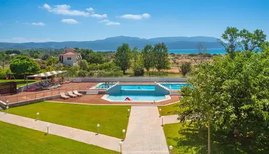 Paradise Resort (Finikounda )