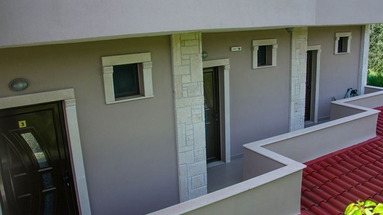 Paradisos Apartments
