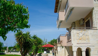 Paradisos Apartments