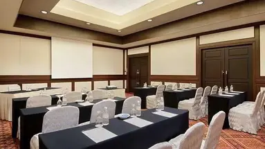 Paradox Singapore Merchant Court