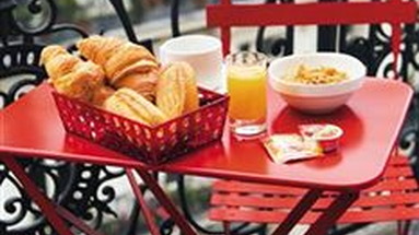Paris Est Lafayette