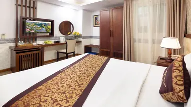 Paris (Nha Trang)