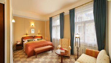 Paris Prague