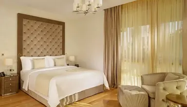 Parklane a Luxury Collection Resort & Spa