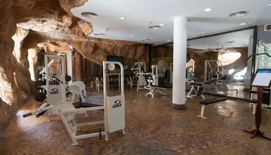Parrotel Beach Resort