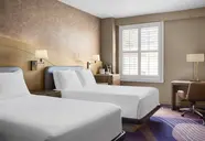 Pasadena Hotel & Pool