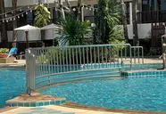 Patong Lodge (Phuket)