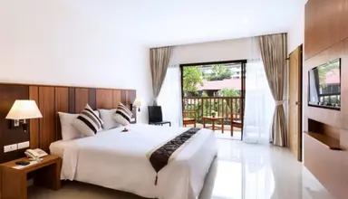Patong Lodge (Phuket)
