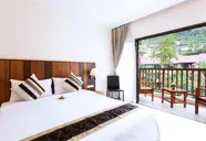 Patong Lodge (Phuket)