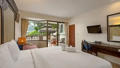 Patong Lodge (Phuket)