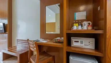 Patong Lodge (Phuket)