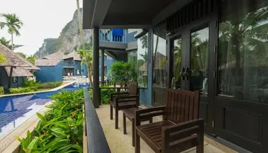 Peace Laguna Resort
