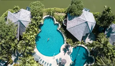 Peace Laguna Resort