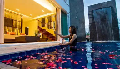 Peach Blossom Resort