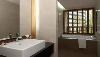 Peach Blossom Resort