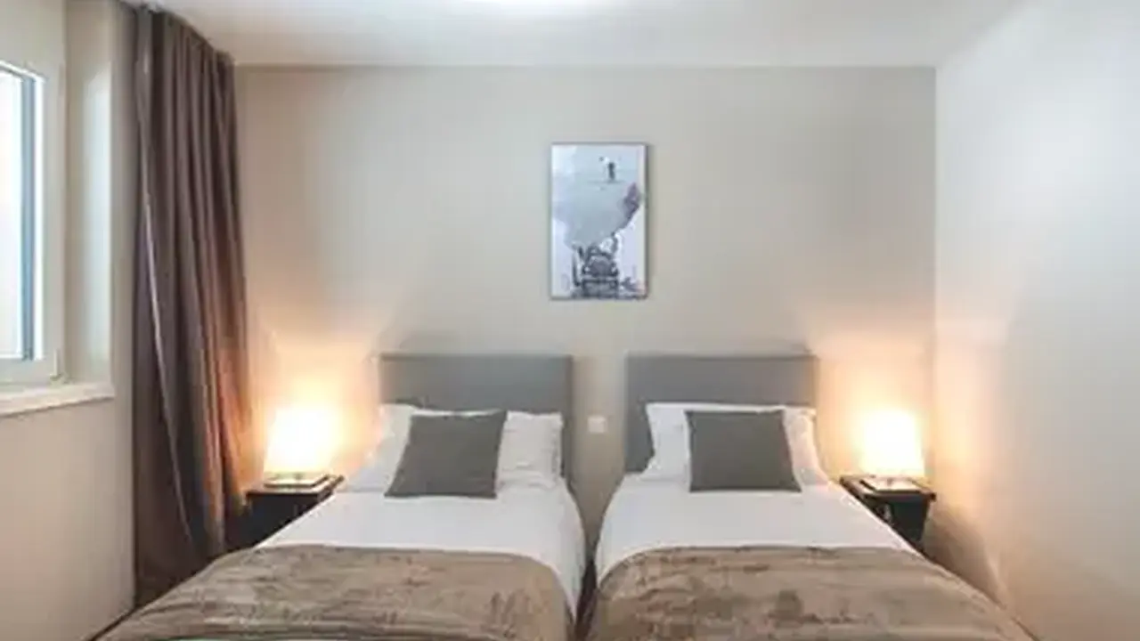 Peaks Place