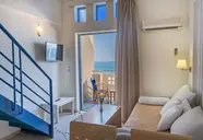 Pearl SeaBreeze Suites