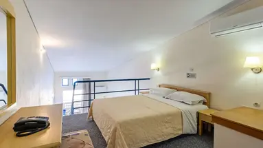 Pearl SeaBreeze Suites