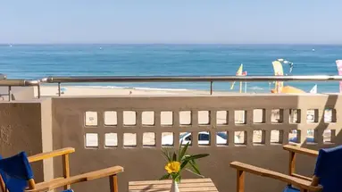 Pearl SeaBreeze Suites