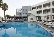 Pearl SeaBreeze Suites