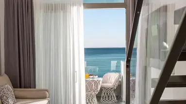 Pearl SeaBreeze Suites