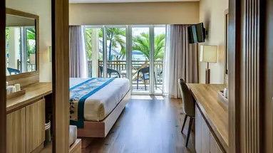 Pearle Beach