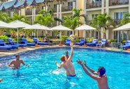 Pearle Beach